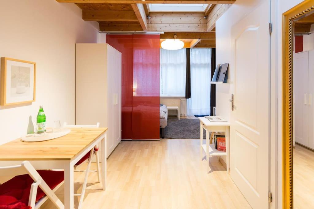 Apartment Wilhelmstr Fuer Bis Zu 3 Personen Brühl エクステリア 写真