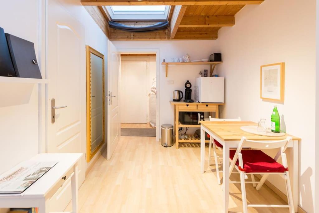 Apartment Wilhelmstr Fuer Bis Zu 3 Personen Brühl エクステリア 写真